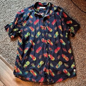 Departwest Pineapple Shirt